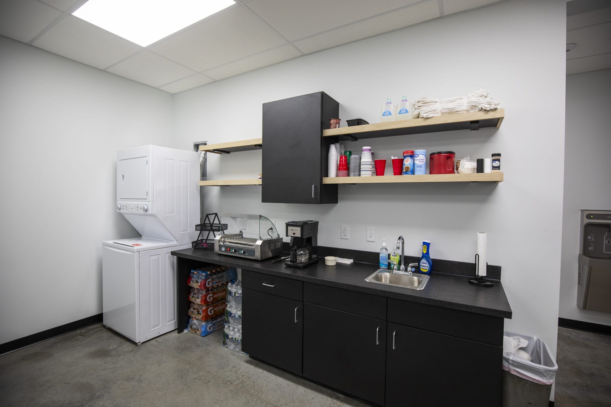 Driver Amenities – kitchenett